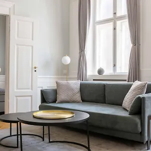Lavish 4br In The Heart Of Cph By The Canals Lejlighed